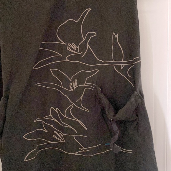 Loomstate beachy tee / coverup  deep army green, pockets & keyhole closure⛱️ - Picture 3 of 6